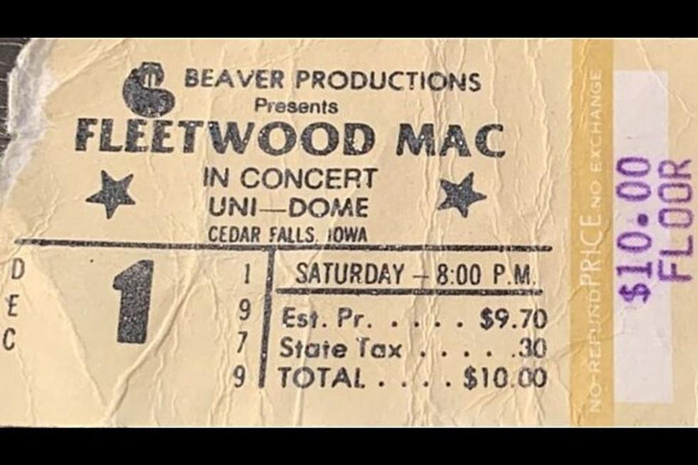 12/1/1979: Fleetwood Mac Sells Out the UNI-Dome