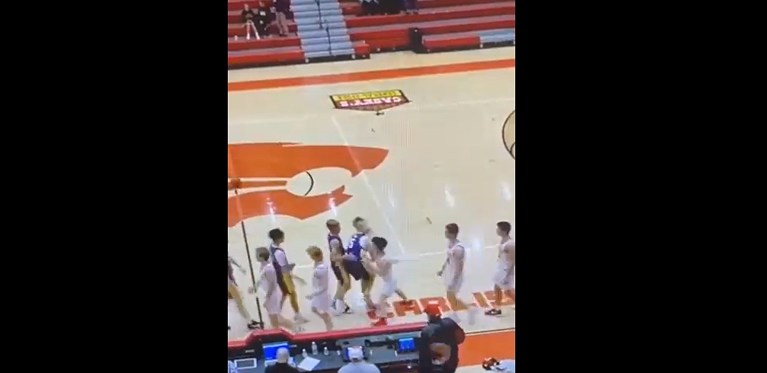 Iowa High School Boys Basketball Game Ends in Fistfight (VIDEO)