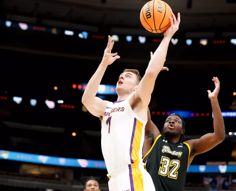 Henry Leads Second-Half Charge in UNI’s Chicago Showcase Win