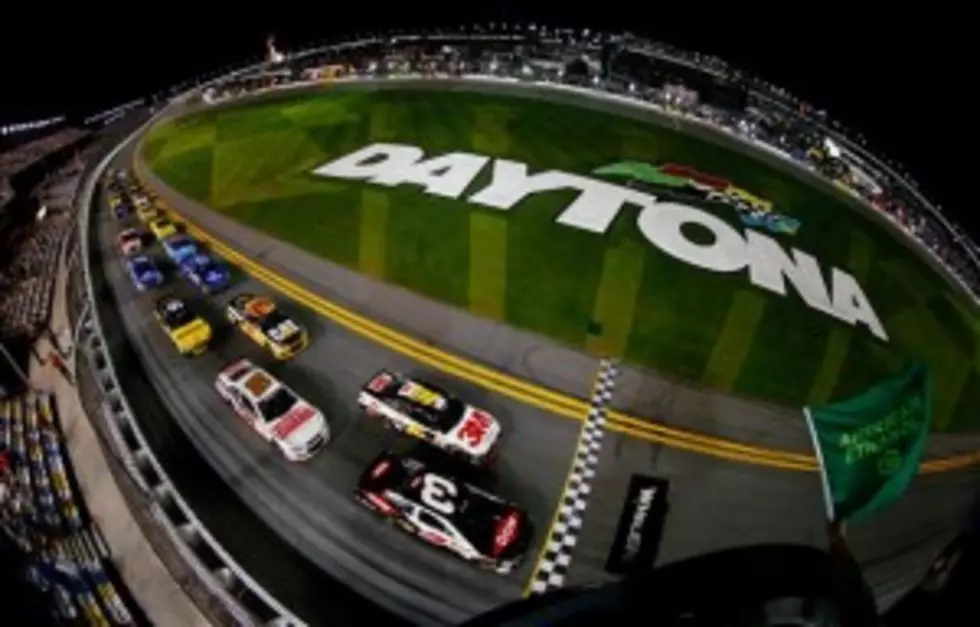 Kenseth and Hamlin Give Joe Gibbs Racing 1-2 Punch at Daytona (Videos)