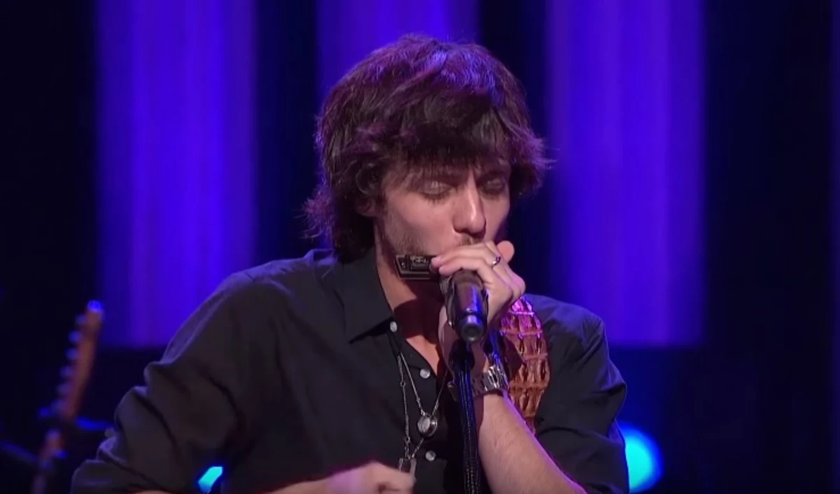 Video] Chris Janson Shows Off His Mad Harmonica Skills At The Opry