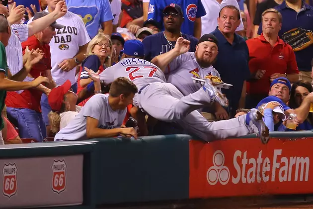 Cubs Player Delivers Nachos to Cardinals Fan [Watch]