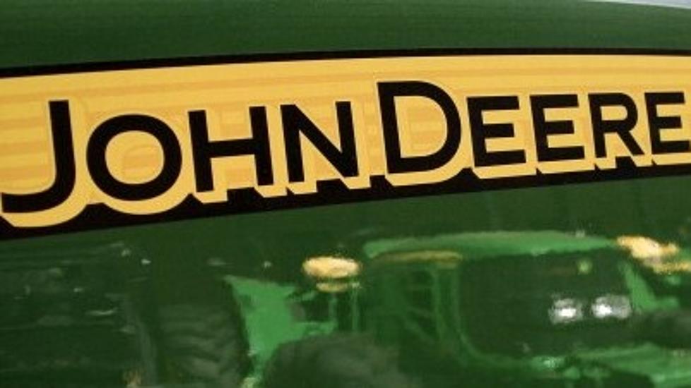 Two Country Stars To Headline John Deere Event