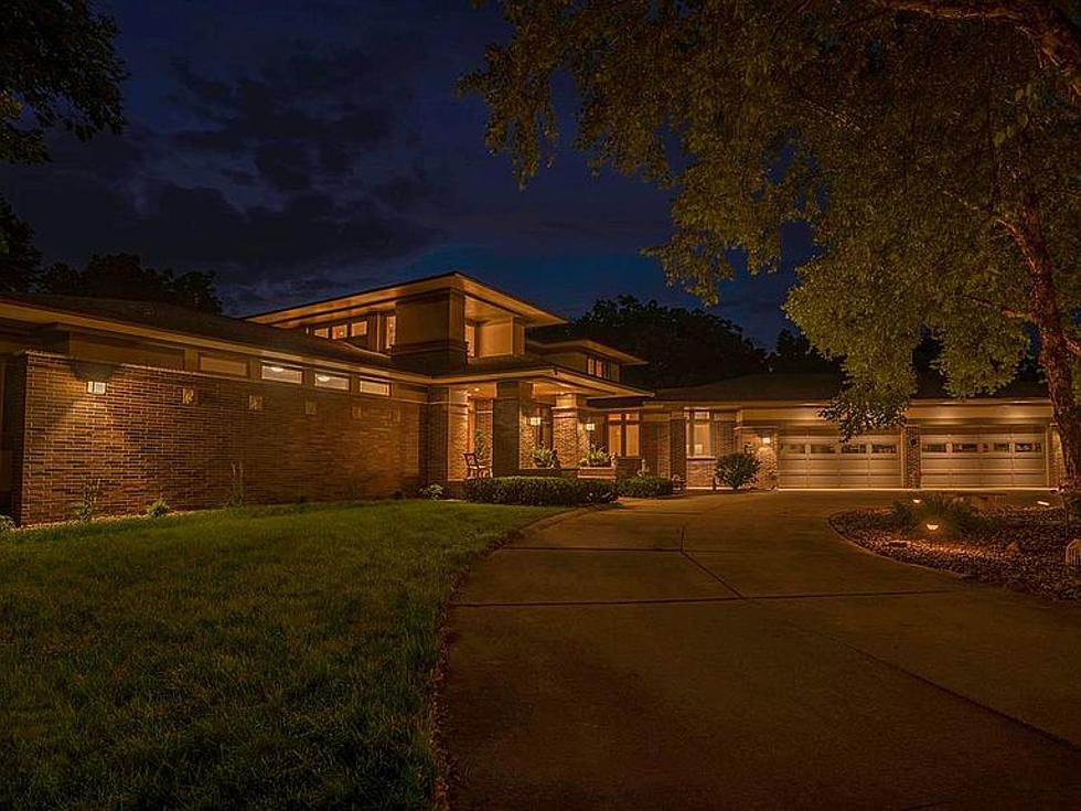 WOW. What You Get in a $1 Mil. Dollar House in Cedar Falls vs. LA