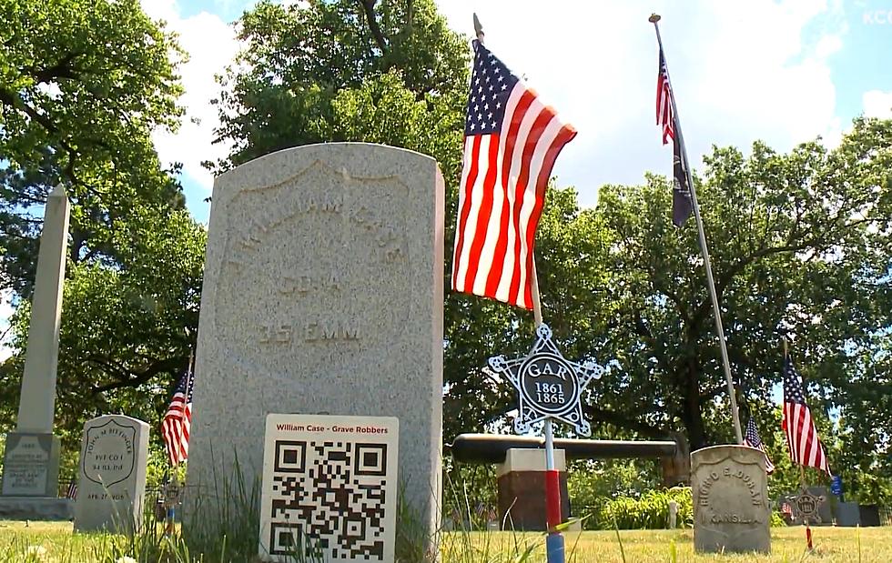 Iowa Cemetery Has QR Codes to Tell History of Those Buried There