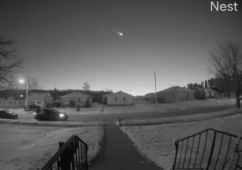 [WATCH] Meteor Spotted Over Cedar Falls + Decorah