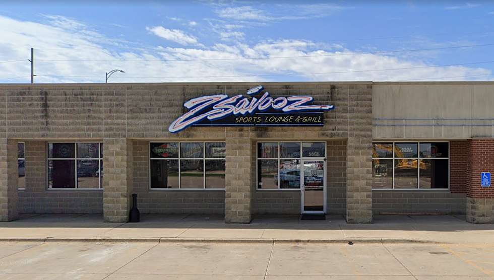 Zsavooz Sports Lounge and Grill