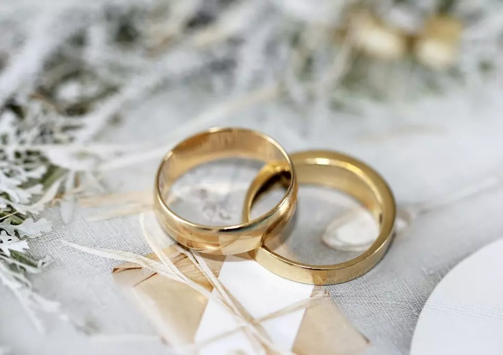 Iowans, Are These Wedding Traditions Outdated?