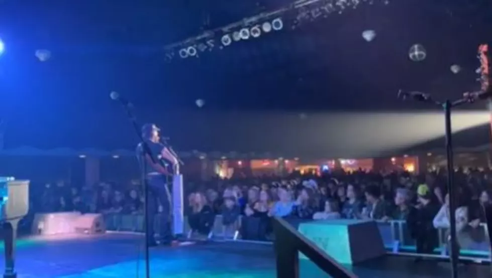 Country Star Shares Special Moment At Sold Out Iowa Show