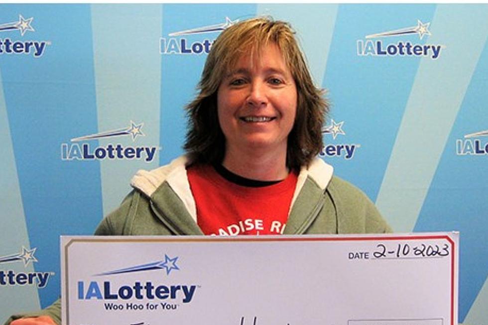 Iowa Lottery Winner Uses Favorite Color For Luck