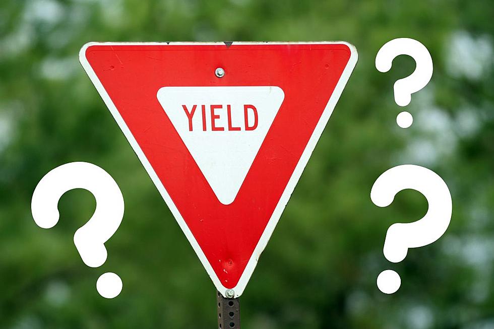 Is It Illegal to Stop at a Yield Sign in Iowa?