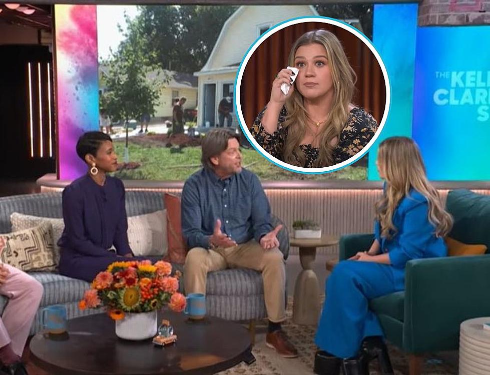 Iowa Man’s Kindness Moves Kelly Clarkson to Tears