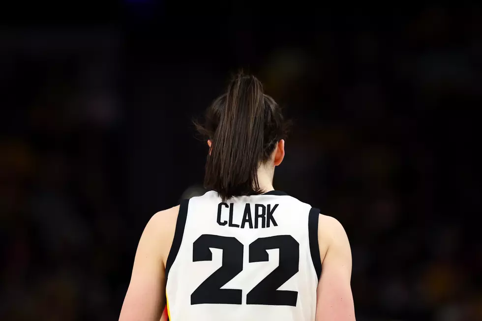 Iowa Hawkeyes Retire Caitlin Clark’s #22 Jersey