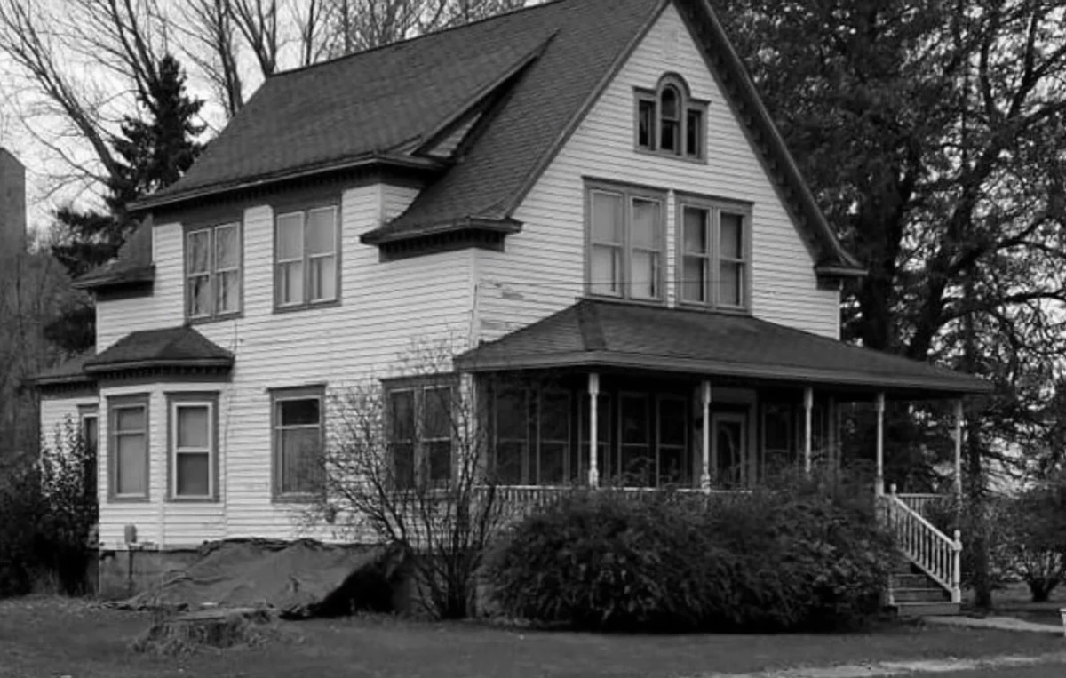 Stay The Night in One of Minnesota’s Most Haunted Houses