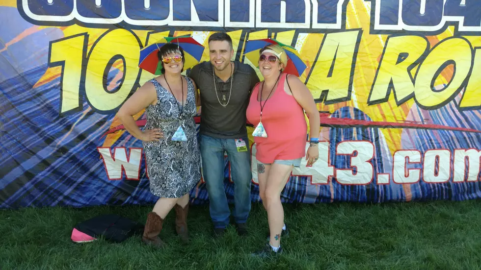 Ryan Robinette Meet & Greet at WOW Country Stage