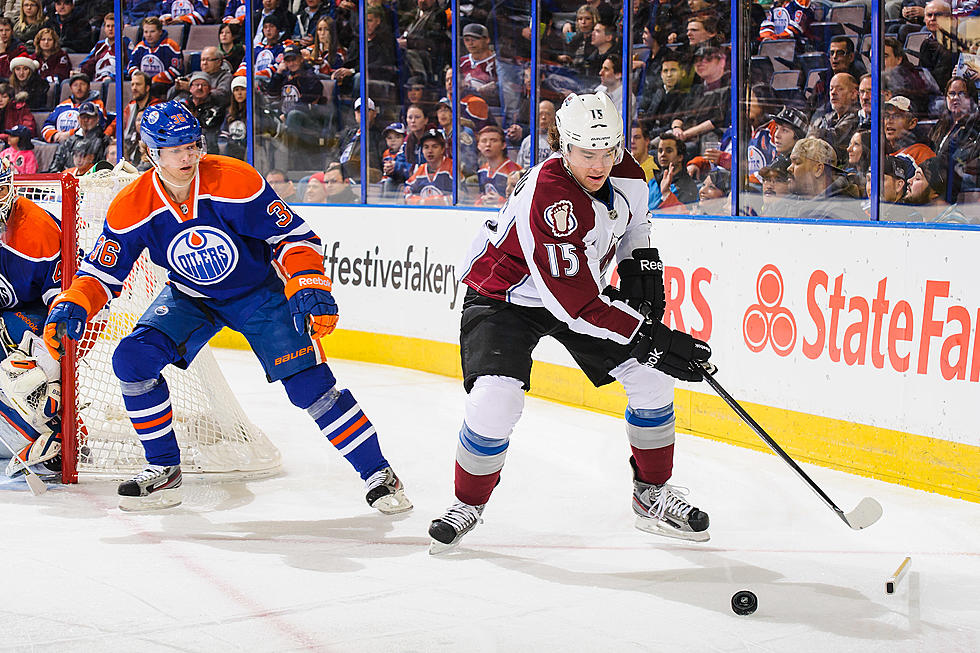 Parenteau Out 4-to-6 Weeks With Right Knee Injury