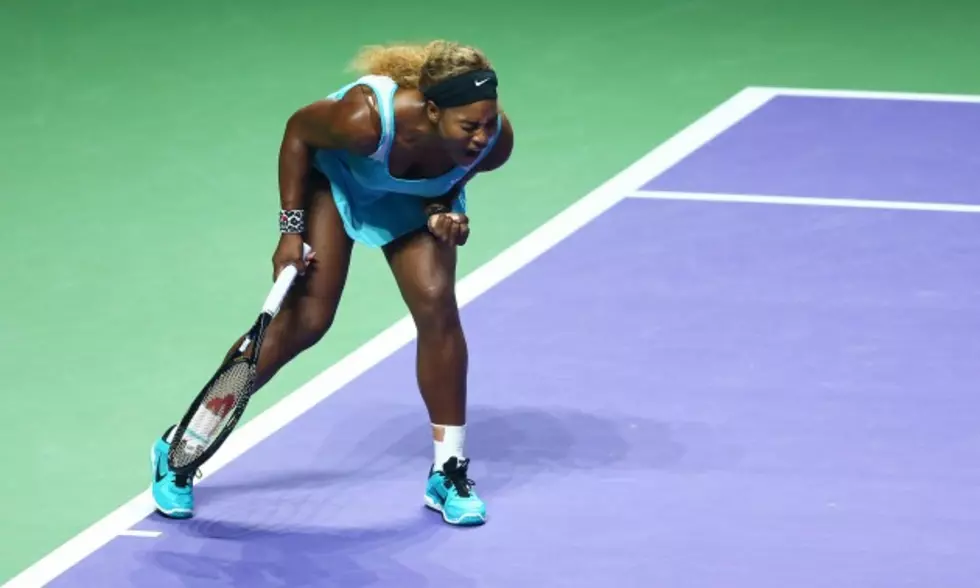 Serena Beats Ivanovic in WTA Finals Opener