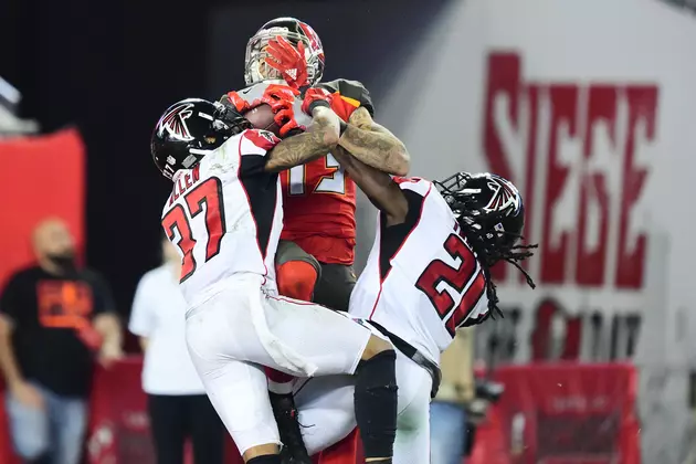 Falcons Hold Off Buccaneers in MNF Battle + More NFL News