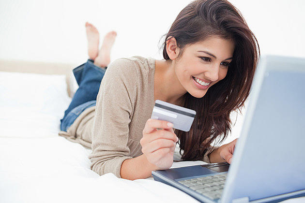 Protect Your Identity While Holiday Shopping On-Line