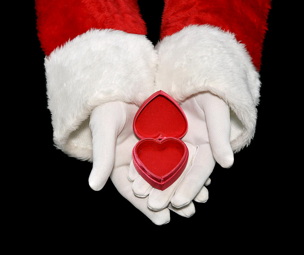 Holiday Engagements &#8211; Tacky or Romantic?