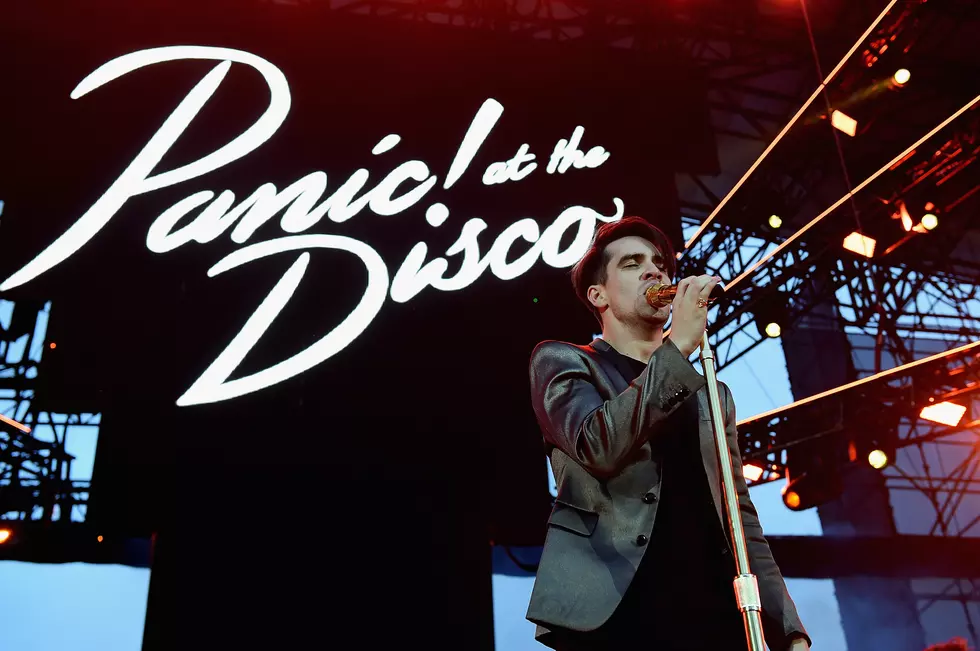 PANIC! AT THE DISCO TOUCHES BOISE