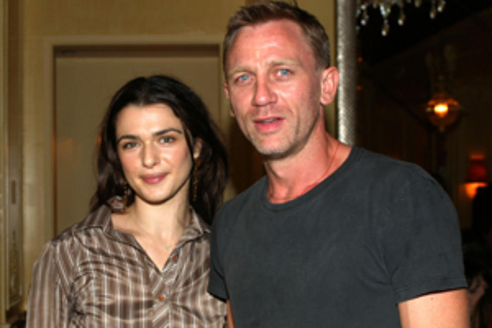 Actors Daniel Craig and Rachel Weisz Quietly Wed
