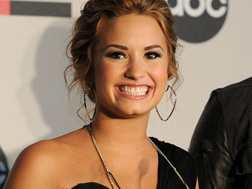 Demi Lovato’s ‘Skyscraper’ Tops iTunes Singles Chart [VIDEO]