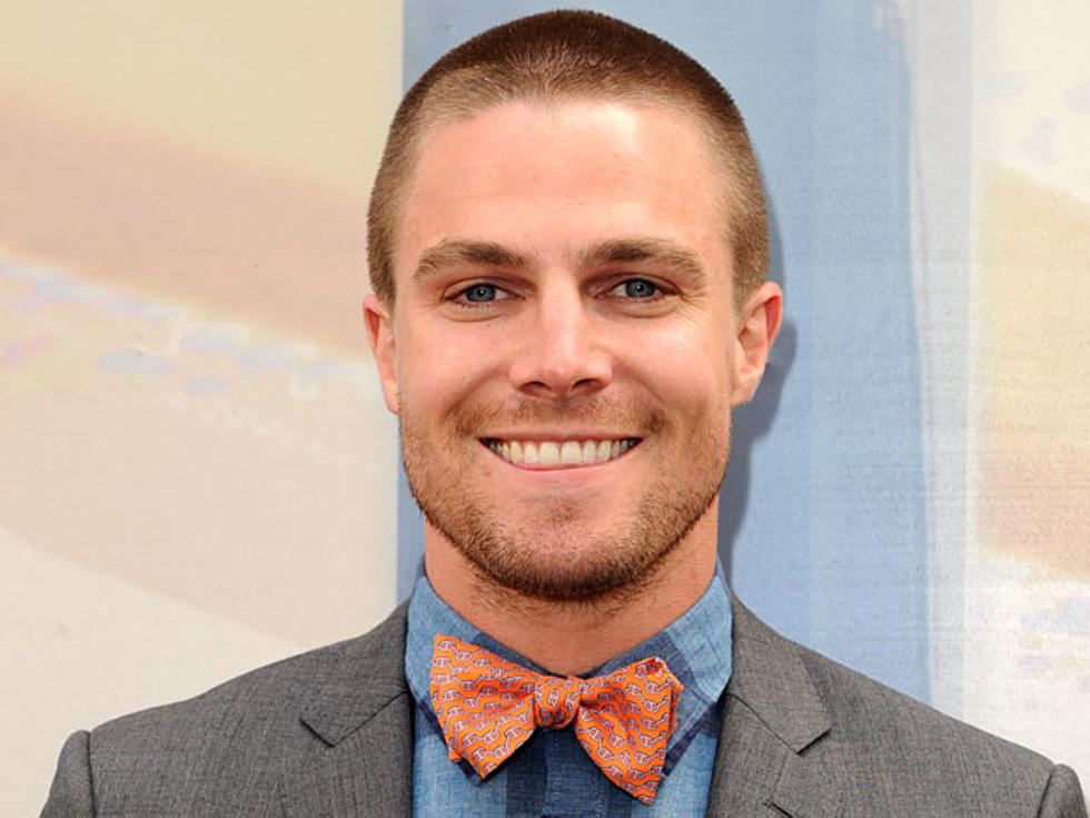 ‘Hung’ Actor Stephen Amell – Hunk of the Day [PICTURES]