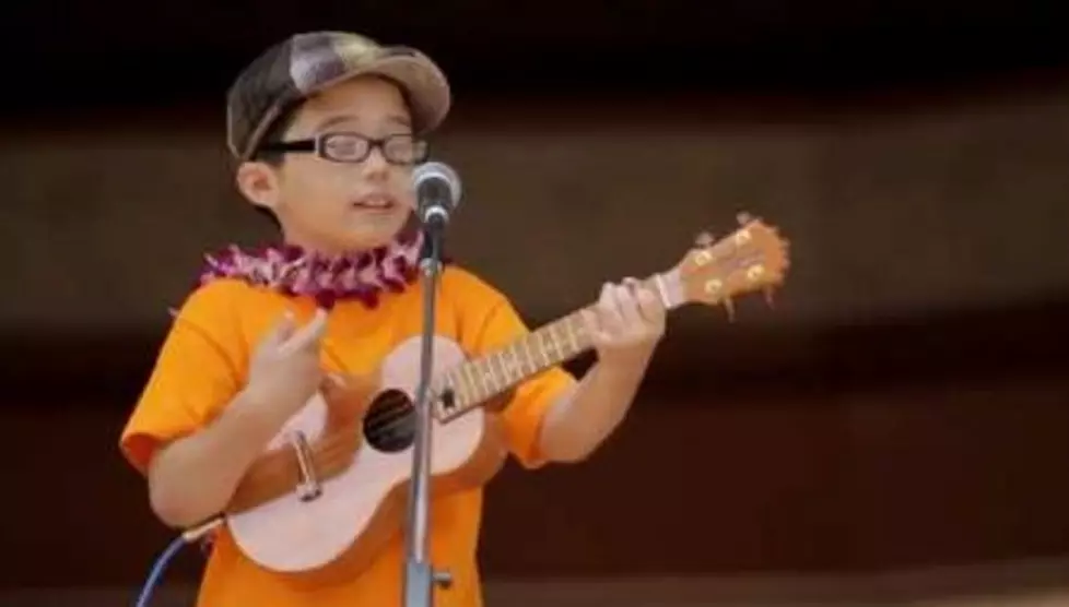 8 Year Old Boy Performs Train&#8217;s &#8216;Hey Soul Sister&#8217;