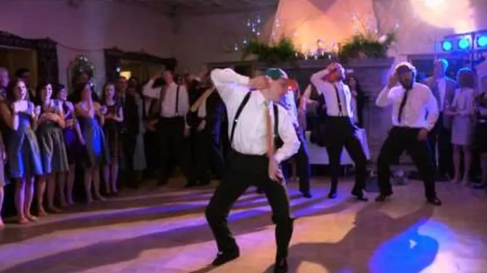 Groom & Groomsmen Dance To Justin Bieber For New Bride [VIDEO]