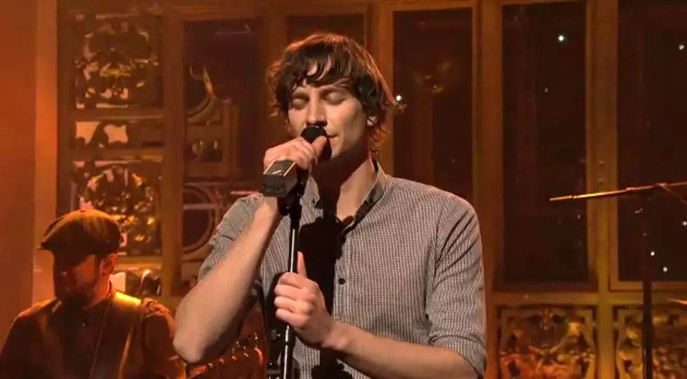 Gotye Performs ‘Somebody That I Used To Know’ On SNL!