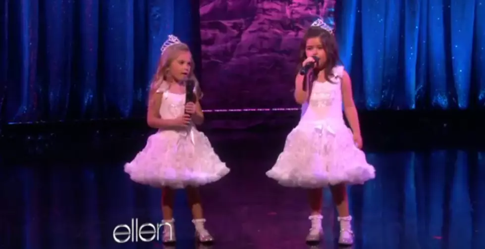Sophia Grace and Rosie Perform Nicki Minaj’s ‘Starships’ on Ellen