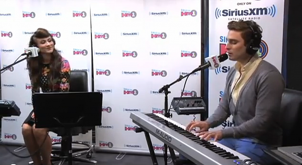 Karmin Covers ‘Somebody That I Used To Know’