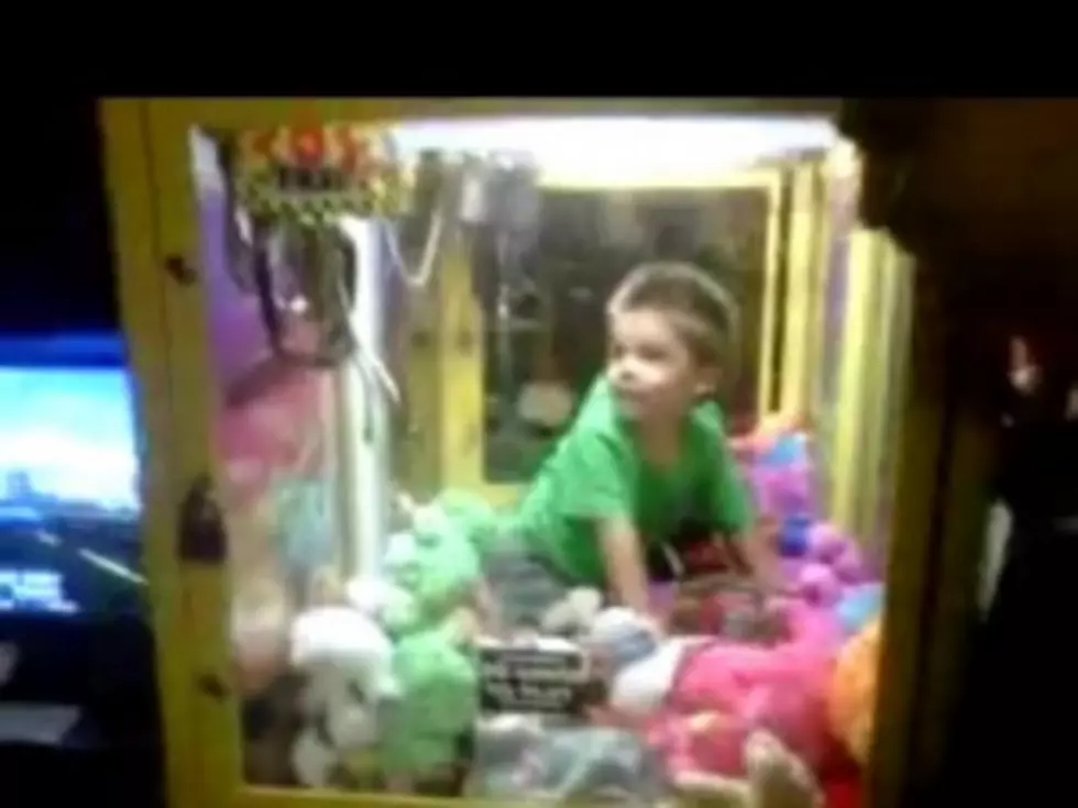 Evansville Child Stuck in Claw Machine Game