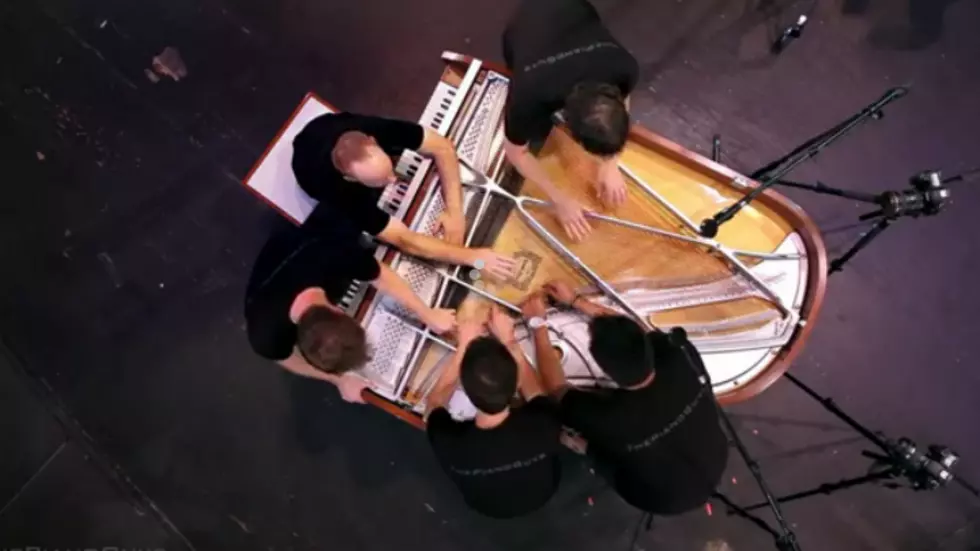 You’ve Never Seen Piano Played Like This to 1D’s ‘What Make You Beautiful’