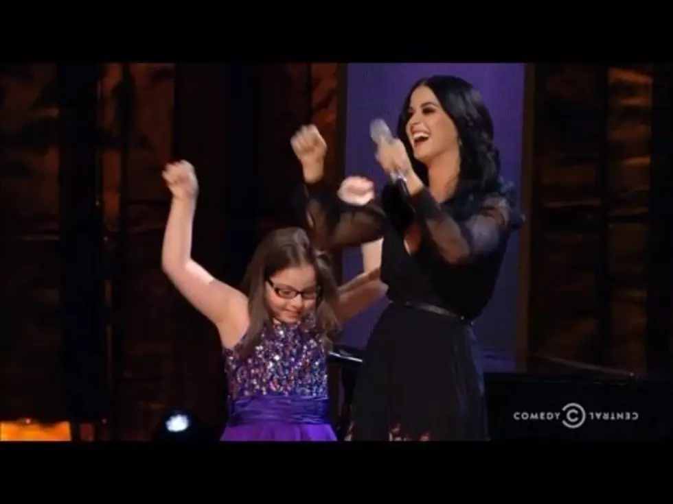 Katy Perry Preforms Firework Live With Autistic Fan [VIDEO]