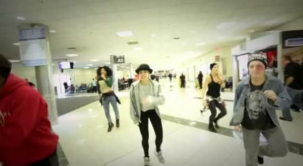 Atlanta Flight Cancelled and Dancing to Justin Bieber Begins [VIDEO]