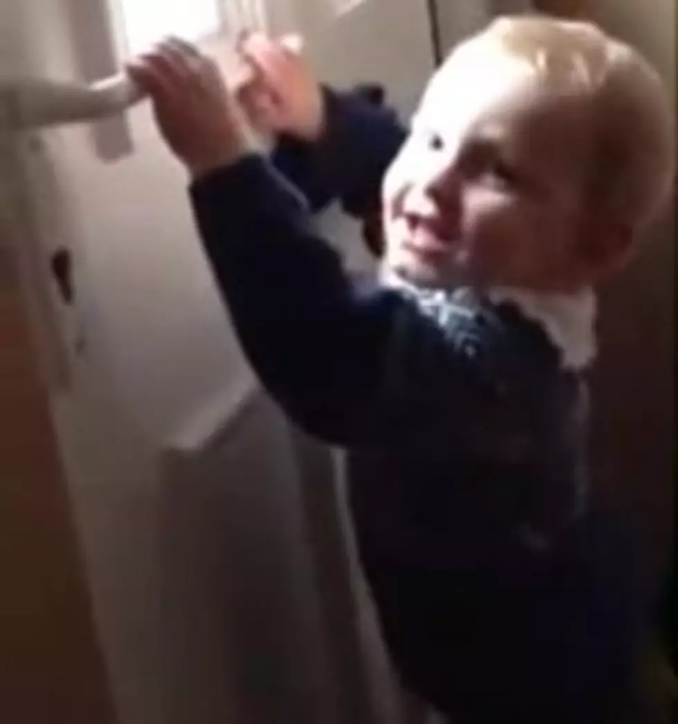 Start Your Week With a Laugh &#8211; Postman Owns Child [VIDEO]