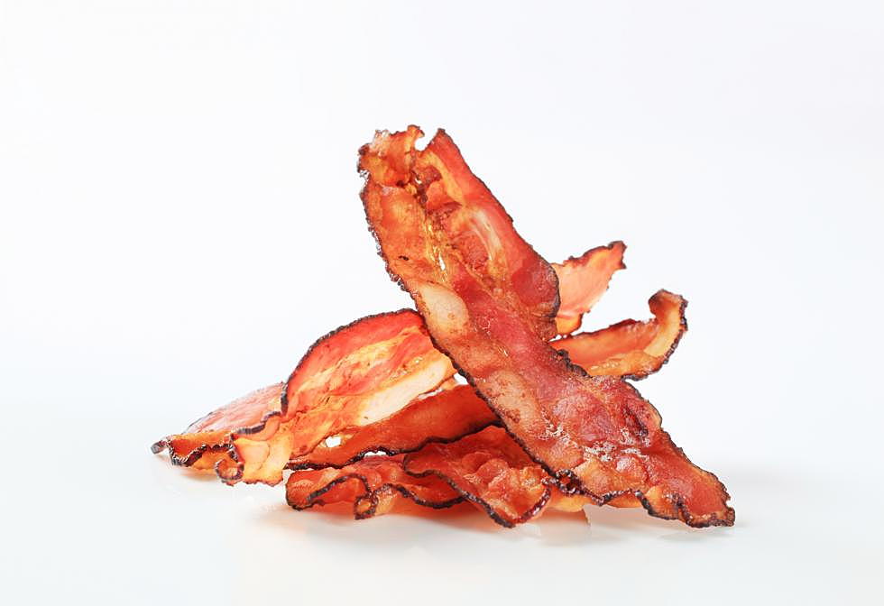 How Do You Like Your Bacon Cooked? KISS-FM Listeners Chew the Fat on Facebook