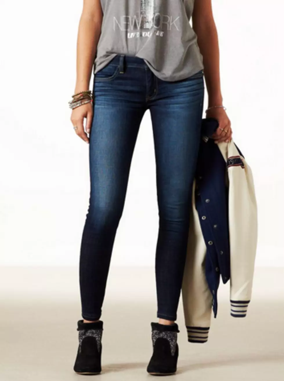 Where Can I Find a Pair of Skinny Jeans that Fit a Curvy Girl in Evansville and Owensboro?