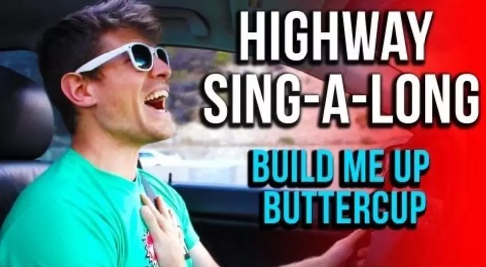 Man Leads Highway Sing-a-Long [VIDEO]