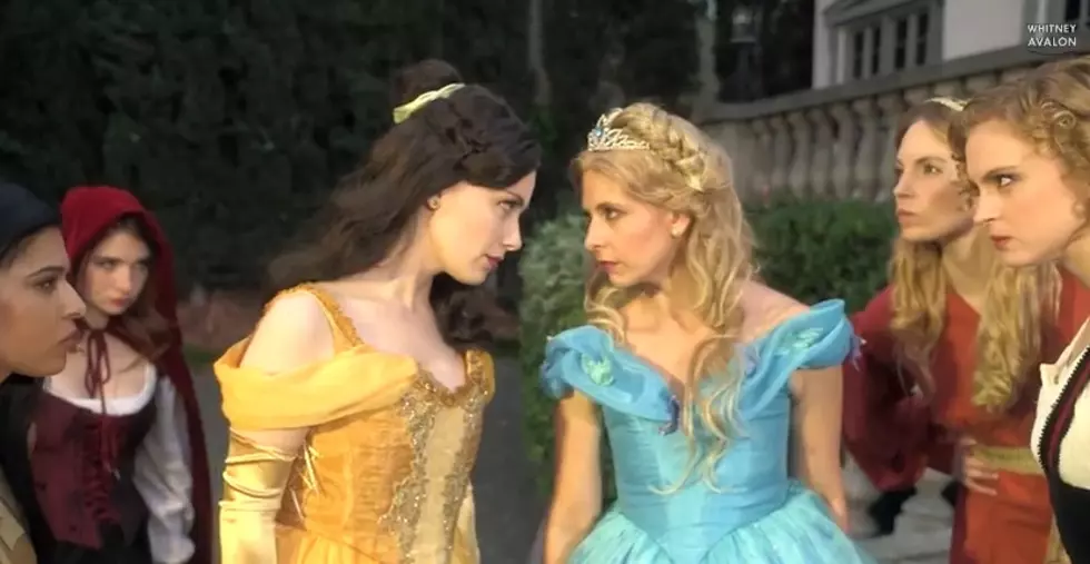 Cinderella VS Belle Princess Rap Battle