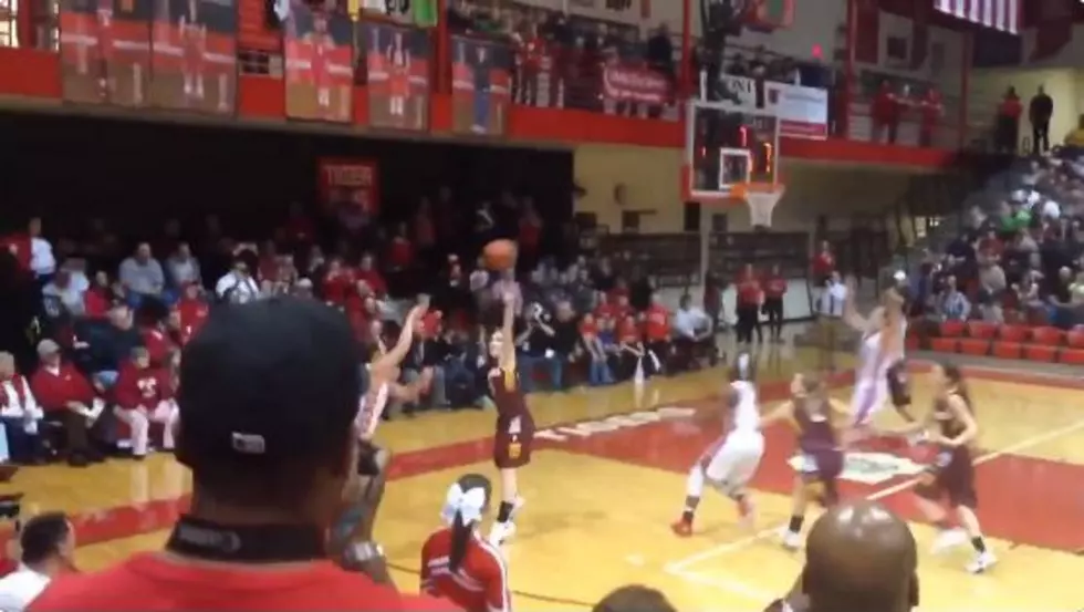 See Princeton&#8217;s Jackie Young Set New Indiana High School Basketball Scoring Record [VIDEO]