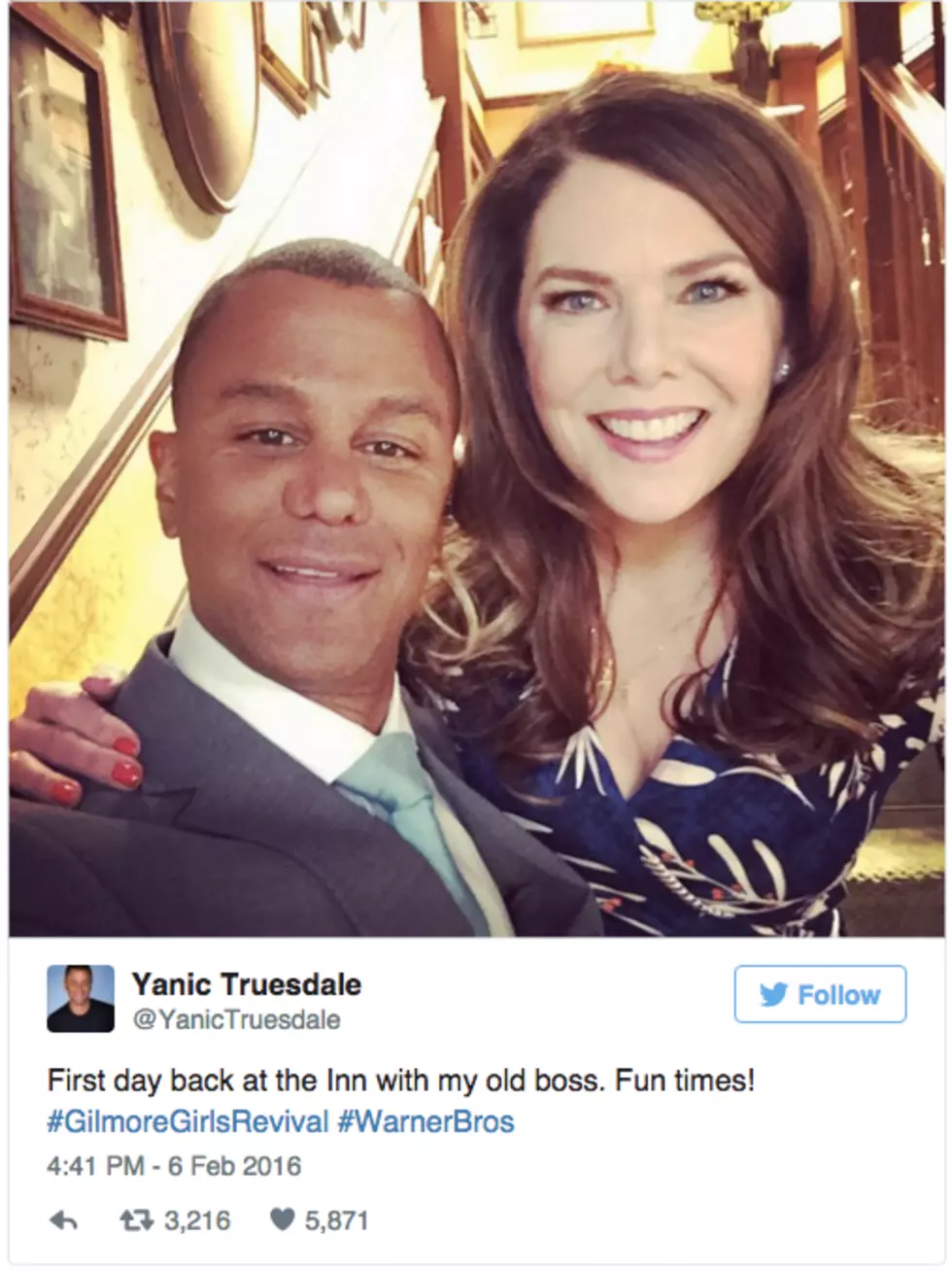 First Photo from Set of Gilmore Girls Revival Has Me Fangirling!