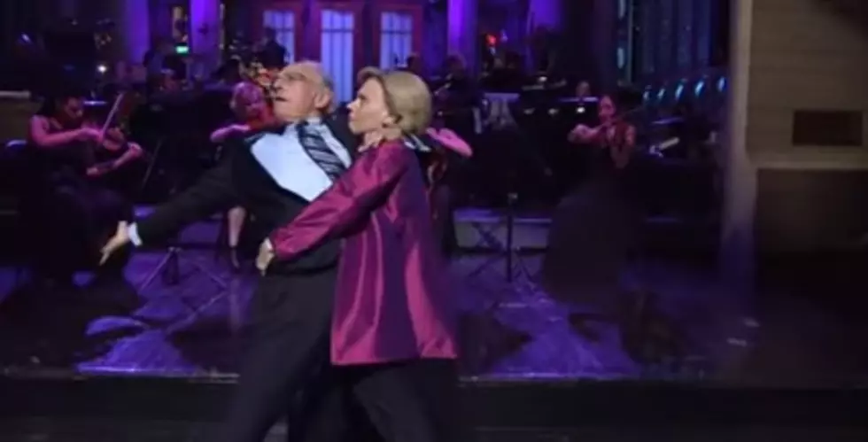 Hillary and Bernie Bust a Move on SNL