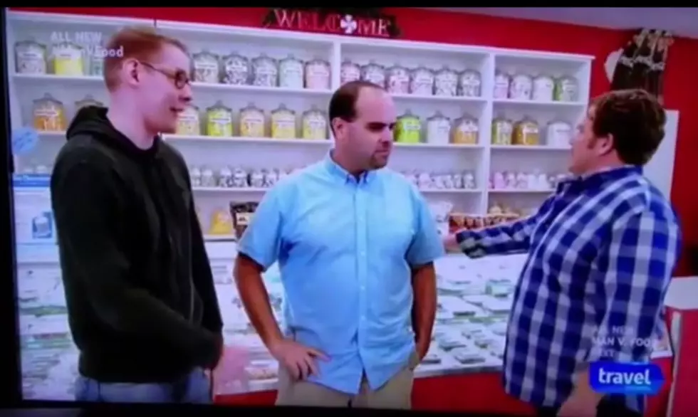 Check Out Gavin&#8217;s Cable Television Debut on &#8216;Man V. Food&#8217; (VIDEO)