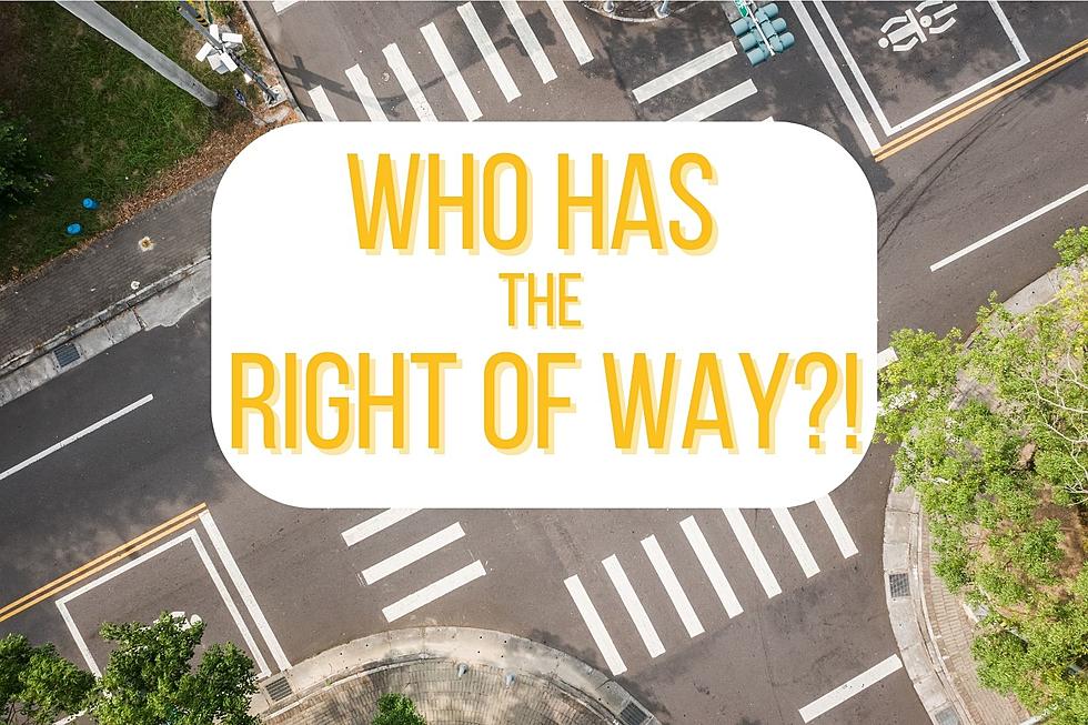 Driver&#8217;s Ed 101: Who Has the Right of Way at an Intersection in IN, KY, &#038; IL?