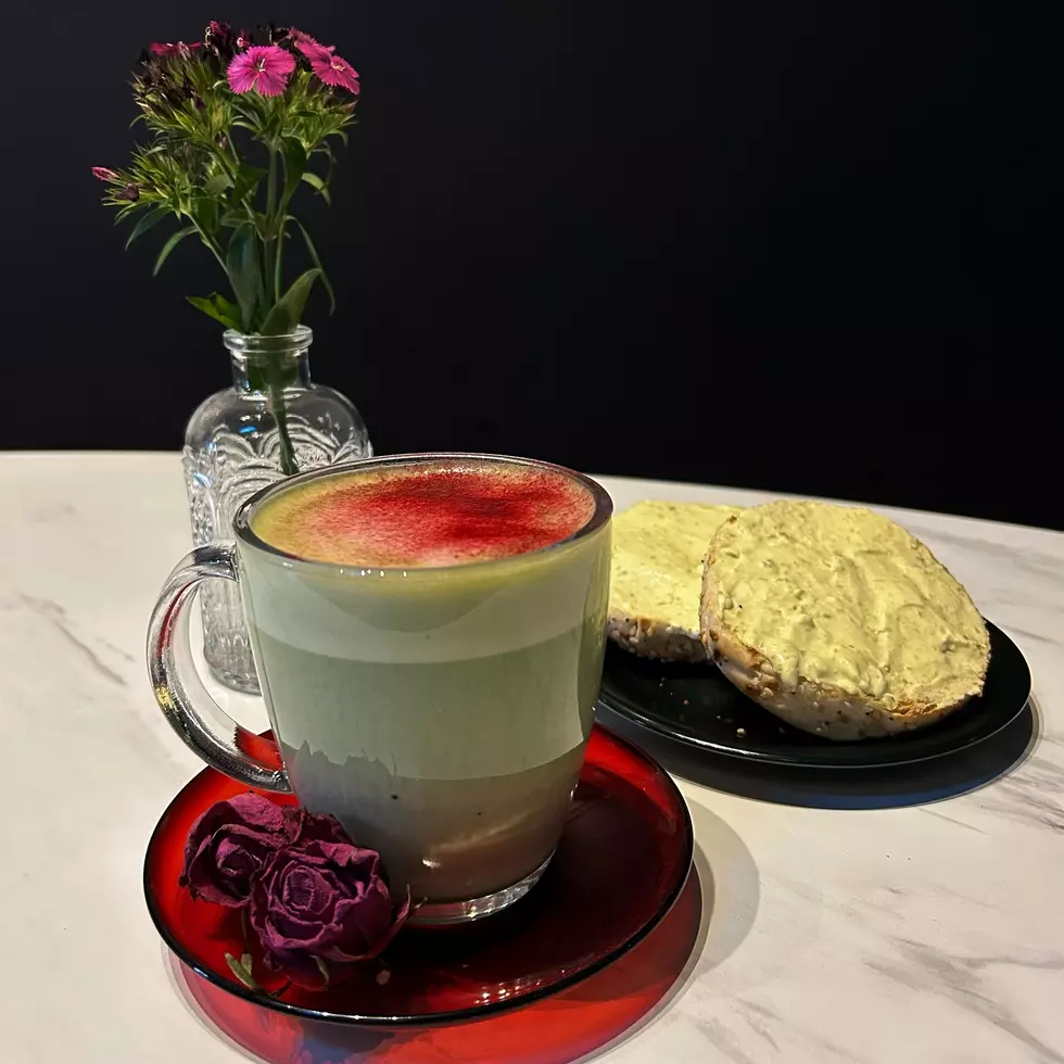 Black House Café