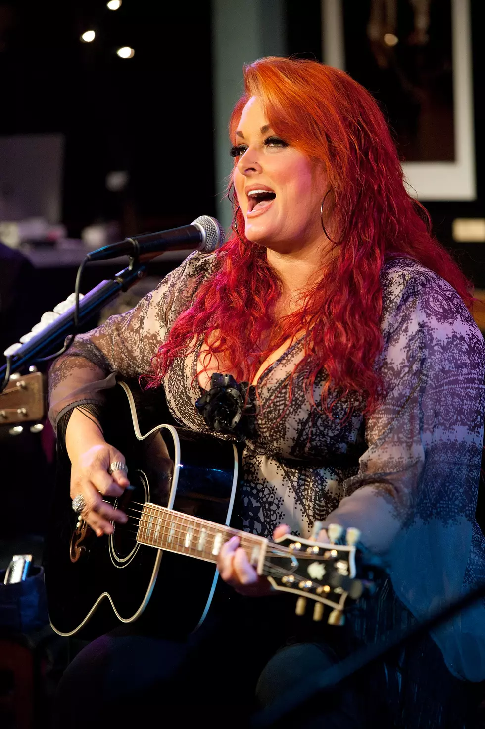 Wynonna: A Simpler Christmas