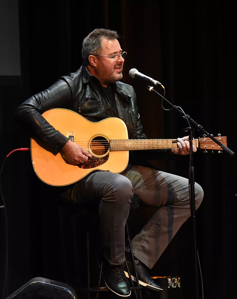 Vince Gill Talks Guitars And His New Album For 2016